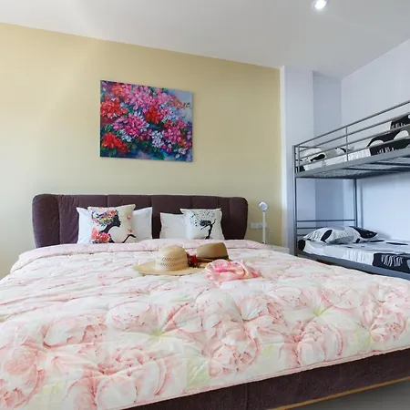 Yaya B By Briza Group Apartment Chalong Exterior photo